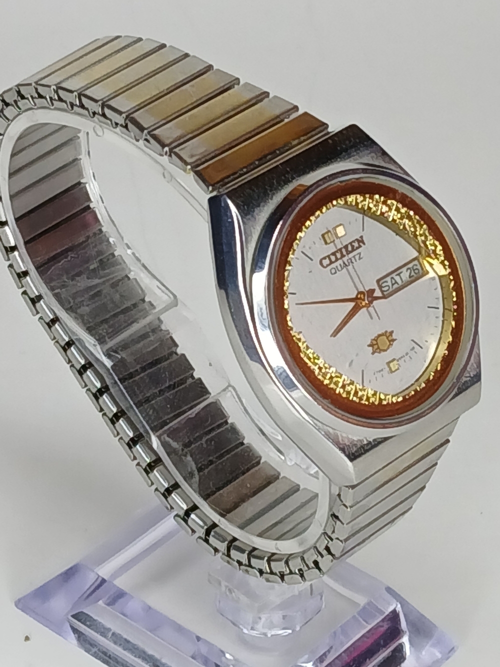 ​Vintage Citizen Quartz Men's Watch Stainless Steel Day-Date Expand Band